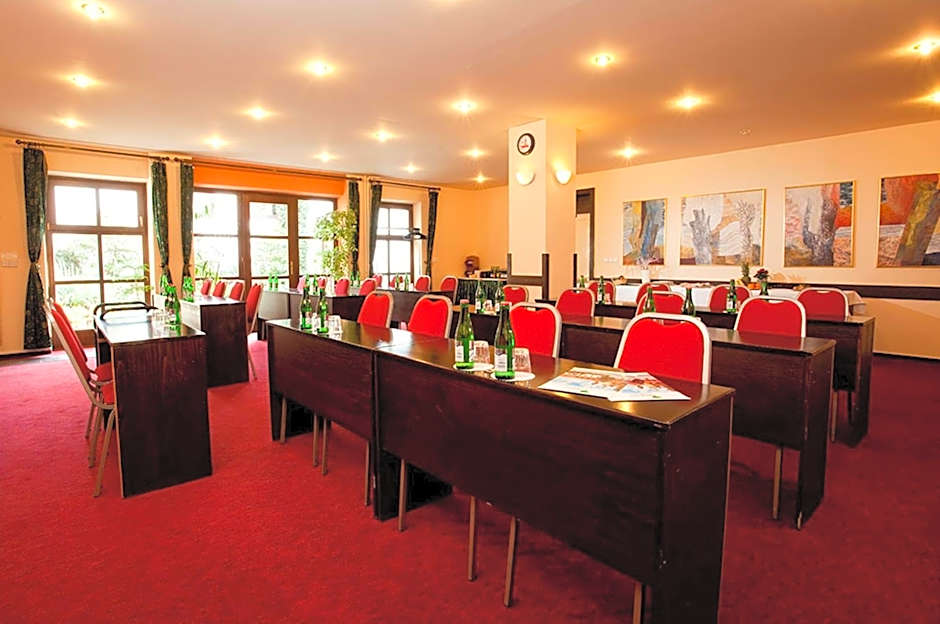 Park Hotel Pruhonice