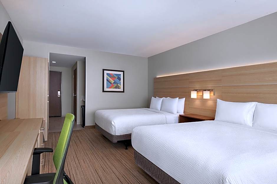Holiday Inn Express and Suites Staunton By IHG