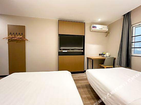 7 Days Inn Zhenjiang Jinshan Park Branch