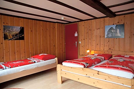 Triple Room with Shared Bathroom