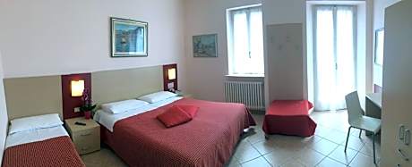 Triple Room with Lake View
