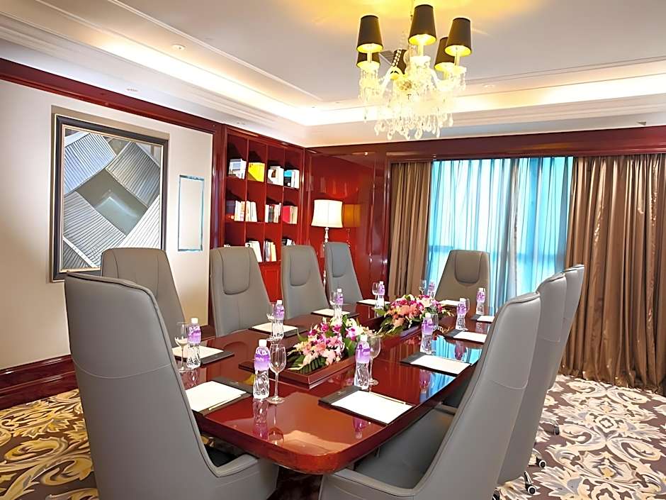 Yuncheng Jianguo Hotel