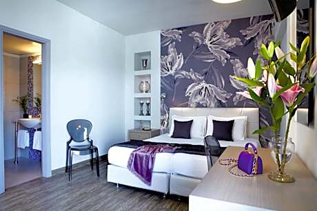 Family Room with Side Sea View