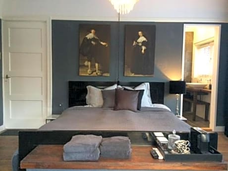 King Room with Balcony