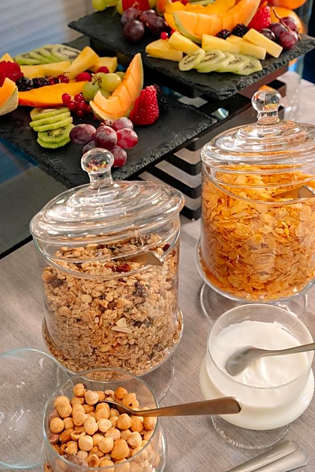 10 KEYS MILANO