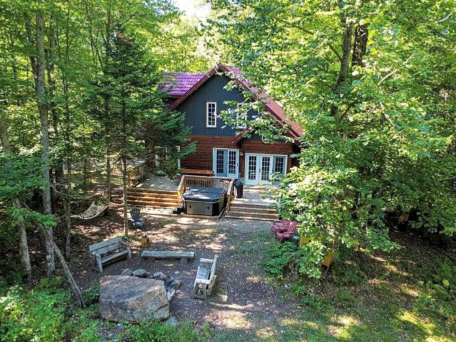 Dingle Run Lodge at Sir Sam's