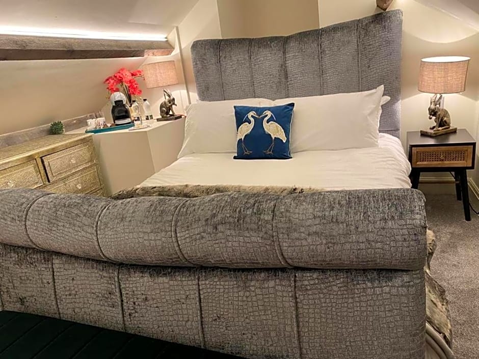 The Hive at Poppi-Red