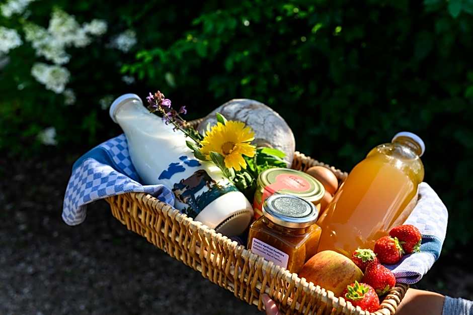 Schloss Kaarz mit Park