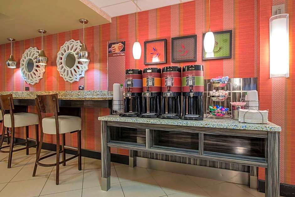 Hampton Inn By Hilton Atlanta/Newnan