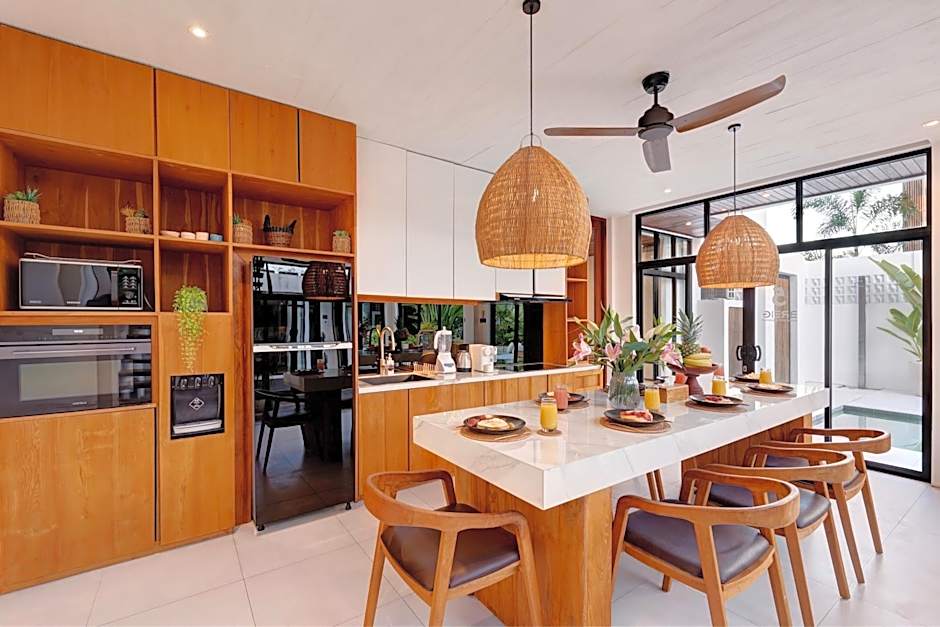 Baliwood Residence Villas by BREIG