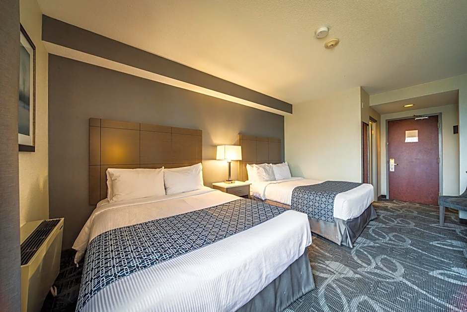 Monte Carlo Inns Airport Suites