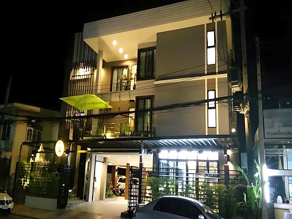 Dino Studio Luxury Homestay