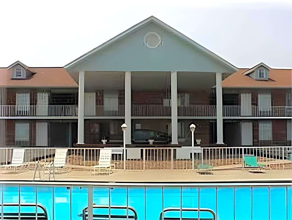 Twelve Oaks Inn