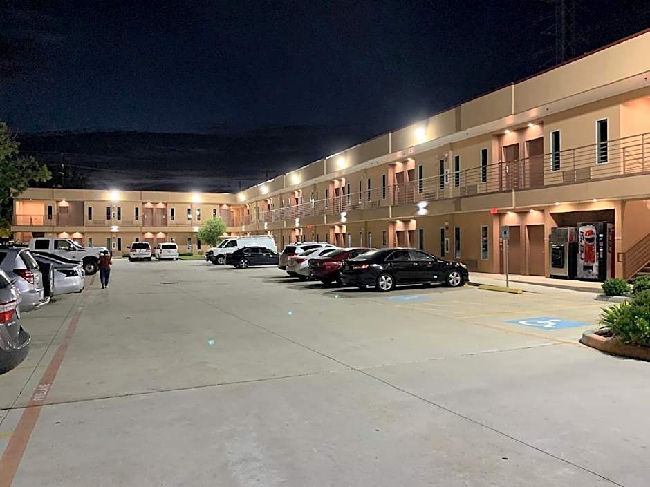 Crystal Inn - Sugarland