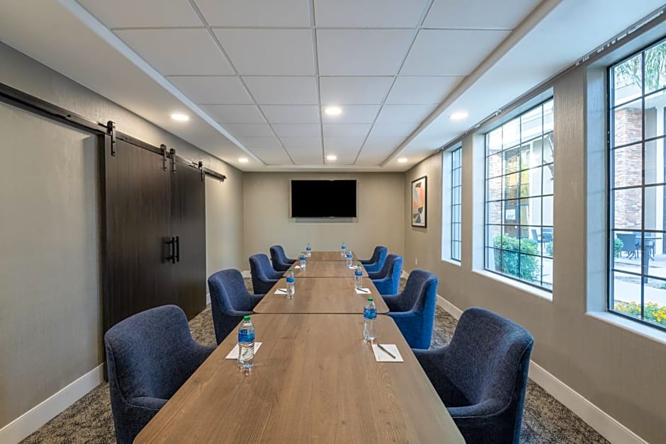 Staybridge Suites Phoenix-Glendale By IHG