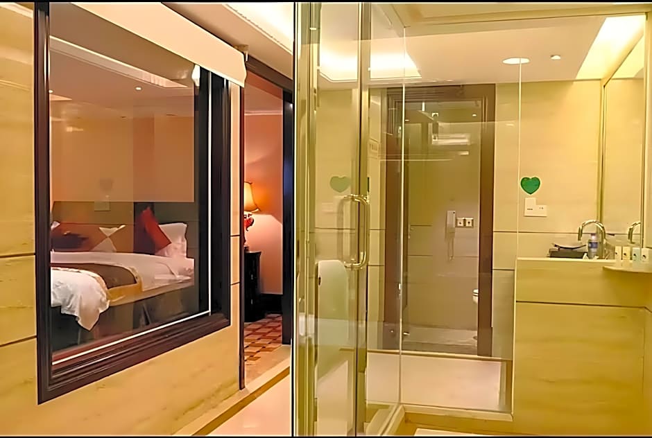 Royal Mediterranean Hotel