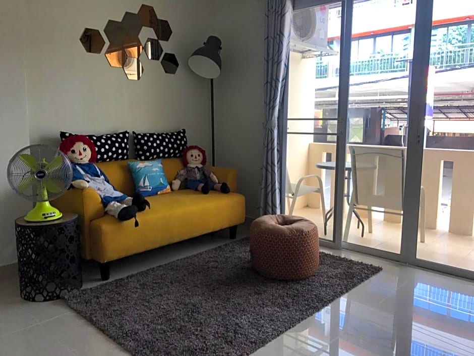 A title Guestel jomtien