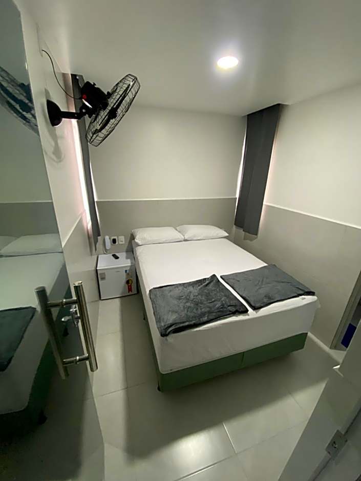 Suíte com banheiro privativo em Pousada recém construída,a 500mts do pátio do forró