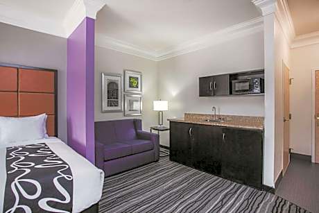 Studio Suite with Two Queen Beds - Non-Smoking