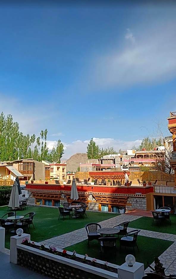 Hotel Spic N Span
