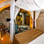 Caldera Cave Hotel