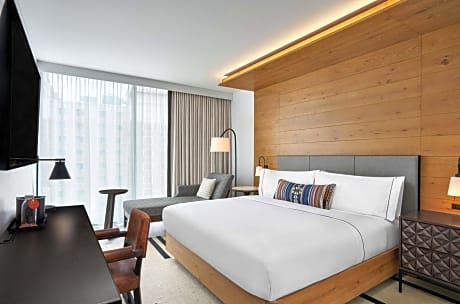 PREMIUM, KING BED, RIVER VIEW Room Only
