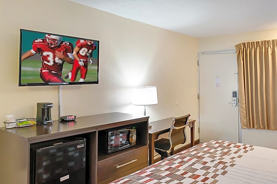 Red Roof Inn Indianapolis East