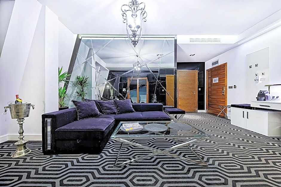 Bayjonn Boutique Hotel