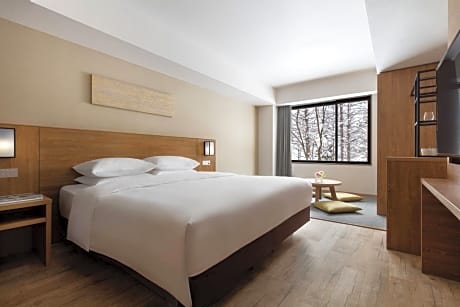 Premium King Room with Hot Spring