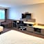 Days Inn by Wyndham Kelowna