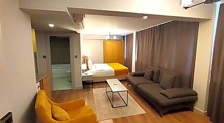 Galata World Hotel