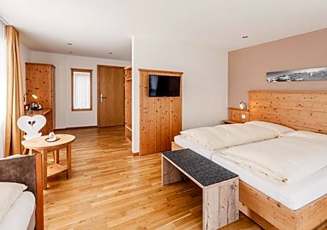 Superior Double Room with Eiger View