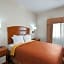 Howard Johnson Hotel & Suites by Wyndham Pico Rivera