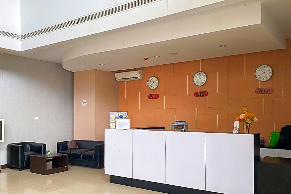 Urbanview Hotel Asyra Makassar