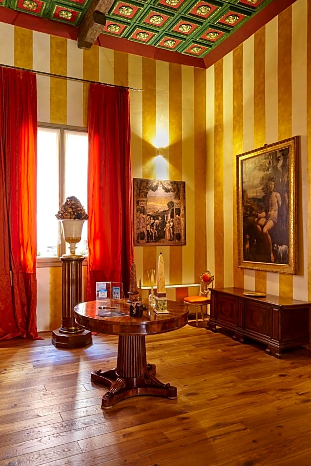 Palazzo di Alcina - Residenza d'Epoca - Luxury-