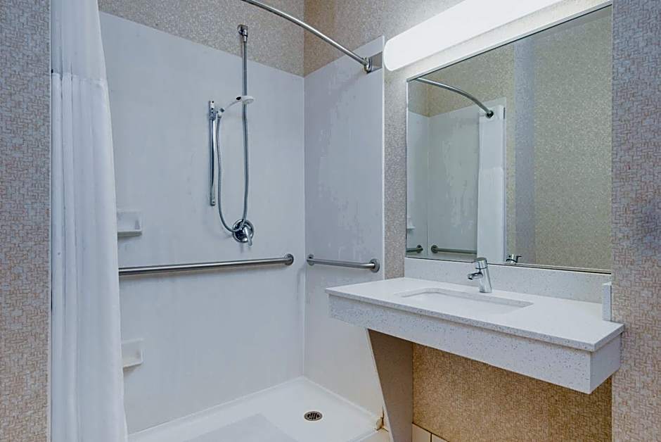 Wingate by Wyndham Gillette