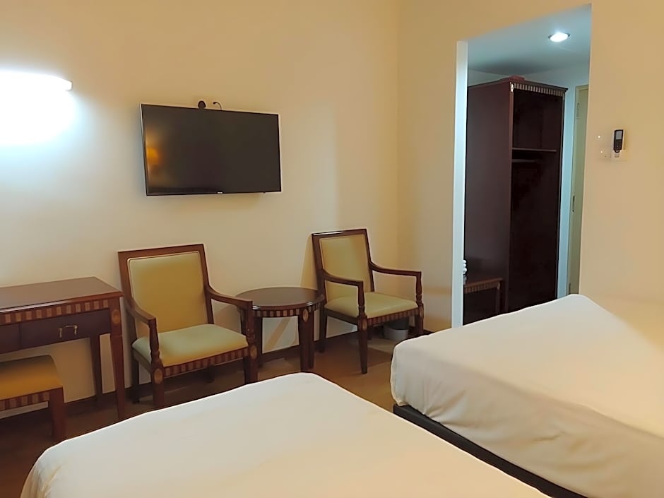 Borneo Suites Hotel