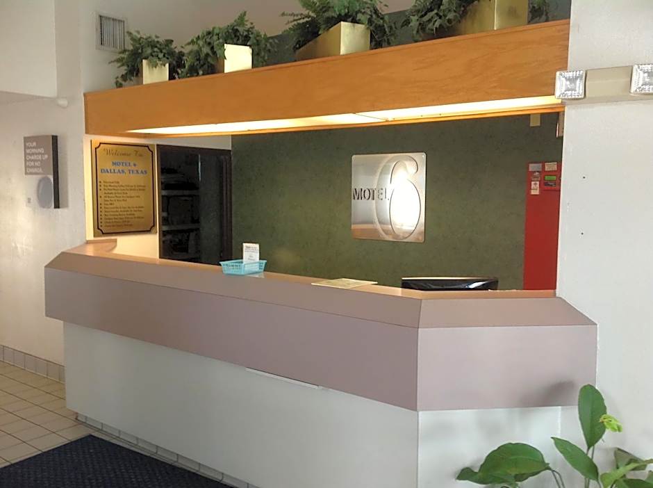 Motel 6-Dallas, TX - Northeast