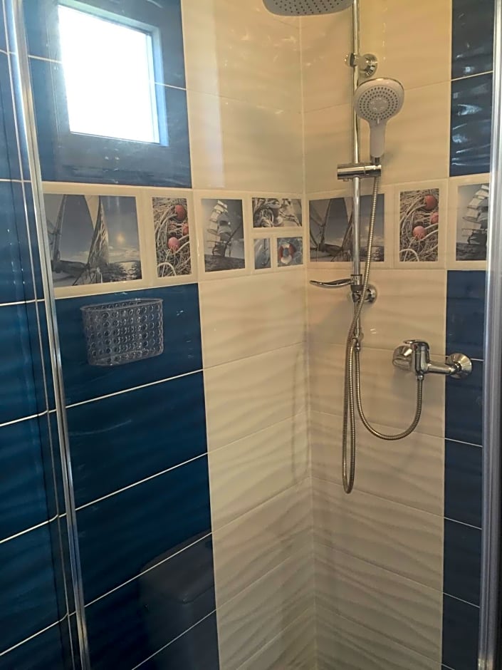 Domki Kapitańskie z prywatnym polem do gry w Mini Golf