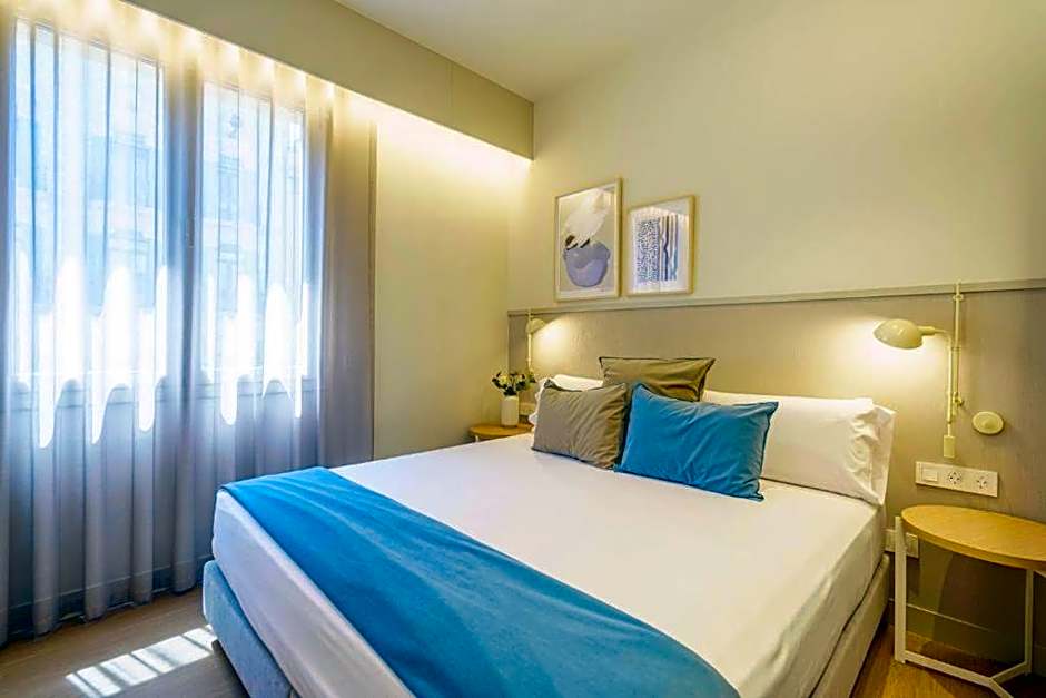 Fisa Rentals Ramblas Apartments