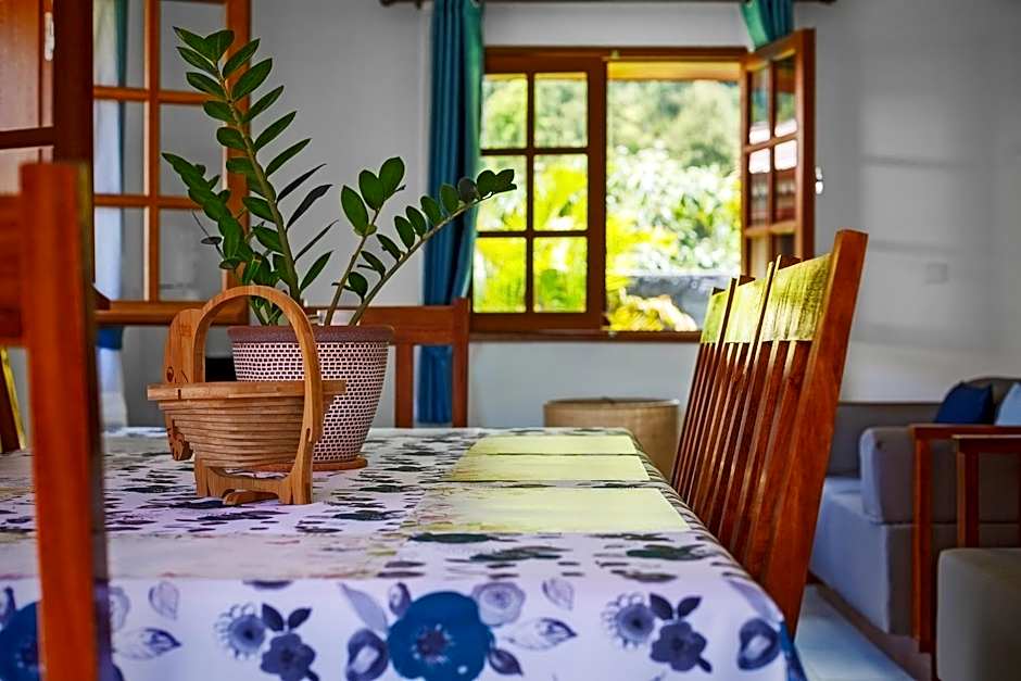 Le Be-Mahot - Hell Bourg