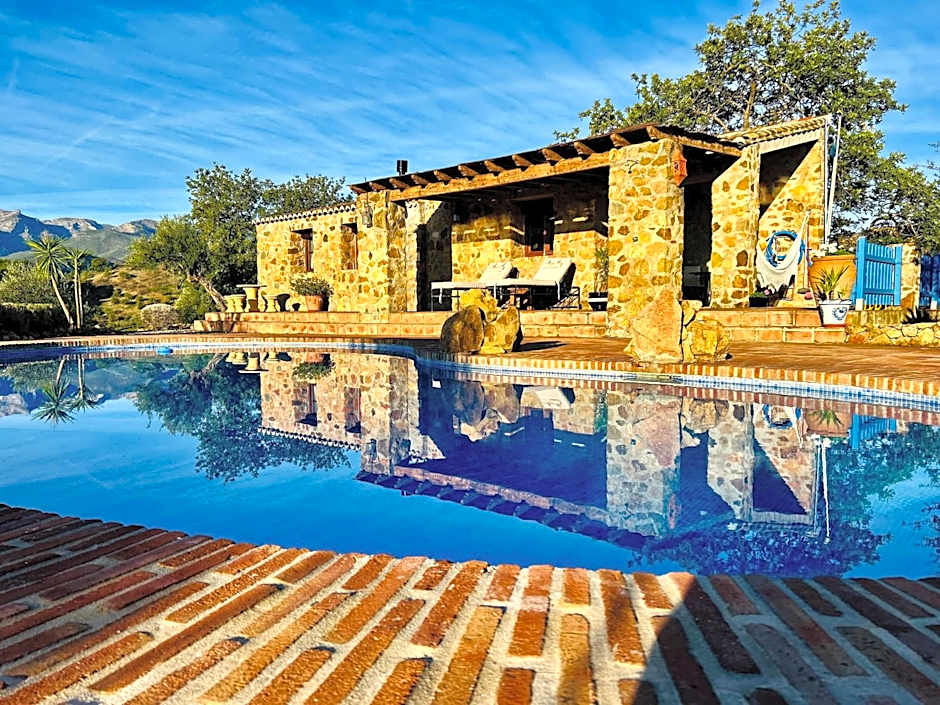 Super cosy house with private pool and amazing view