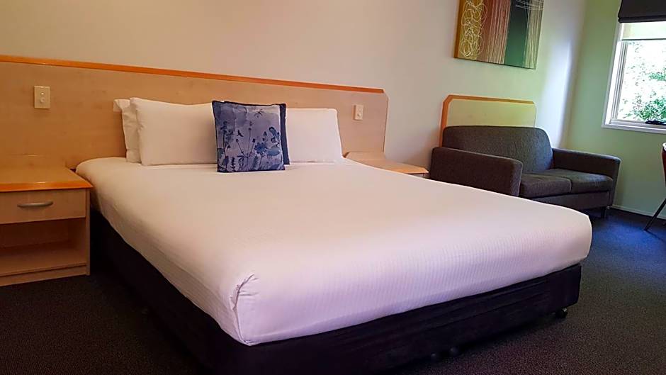 Red Bridge Motor Inn