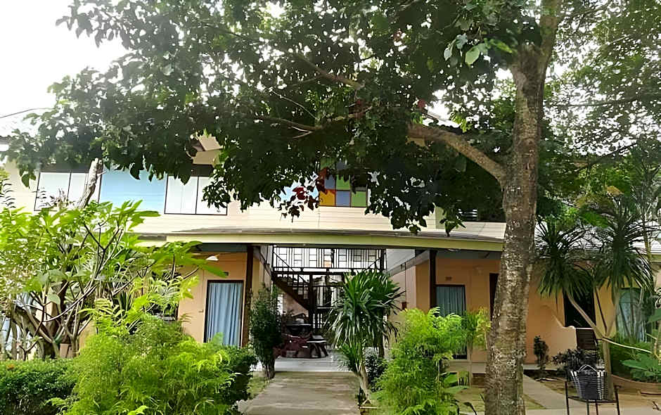 Jinta Hotel Nathon Beach