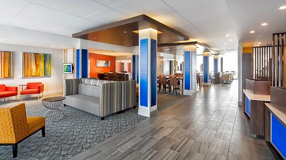 Holiday Inn Express & Suites East Peoria - Riverfront By IHG