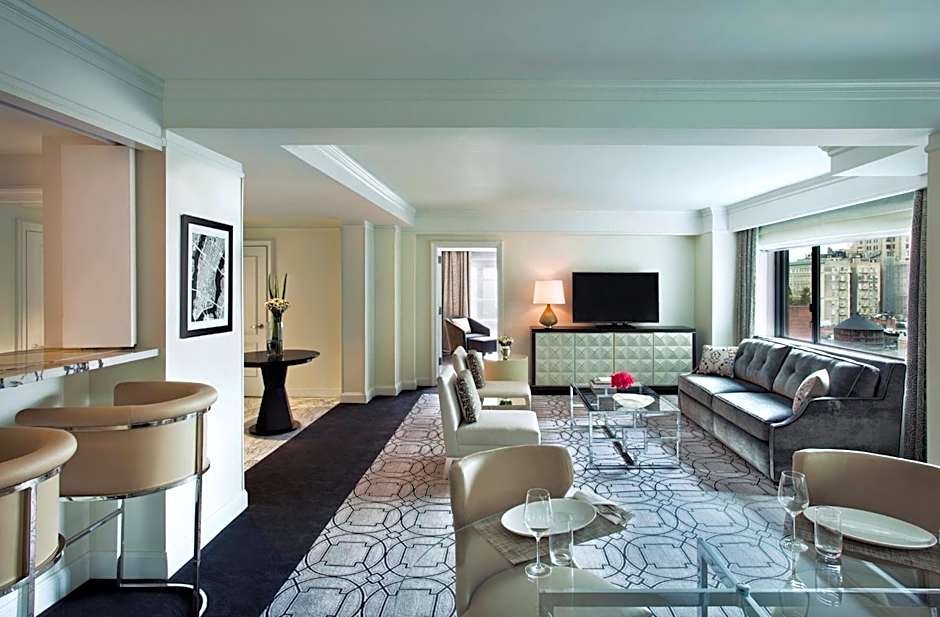 Loews Regency New York Hotel