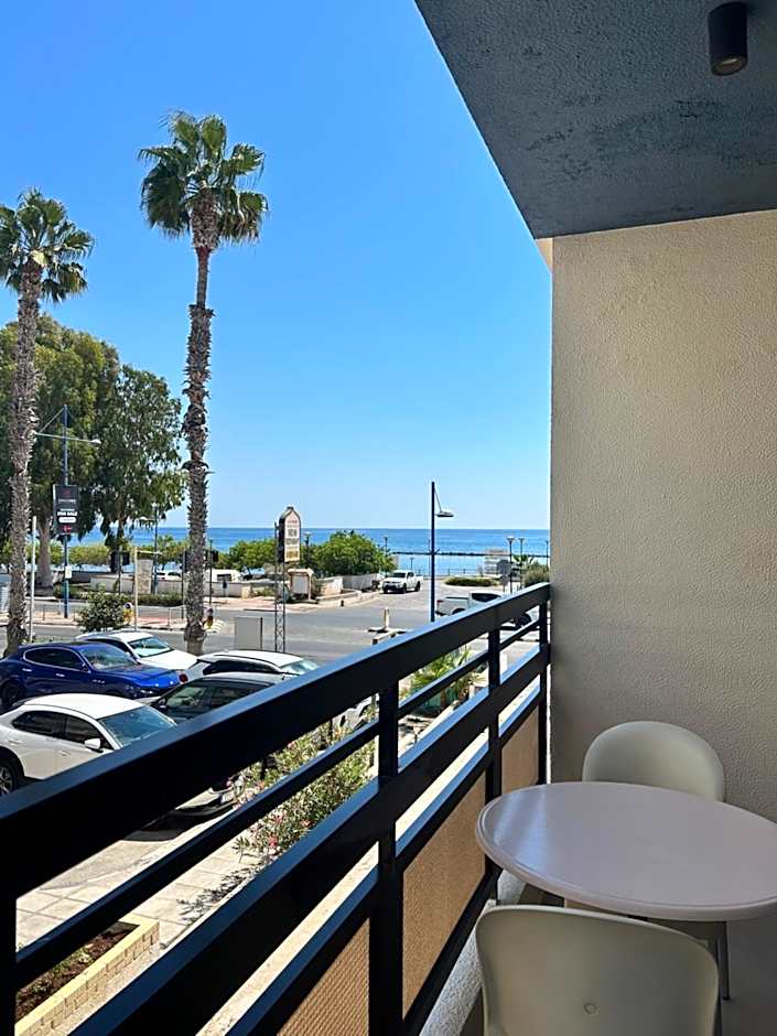Pigeon Beach Hotel Apartments
