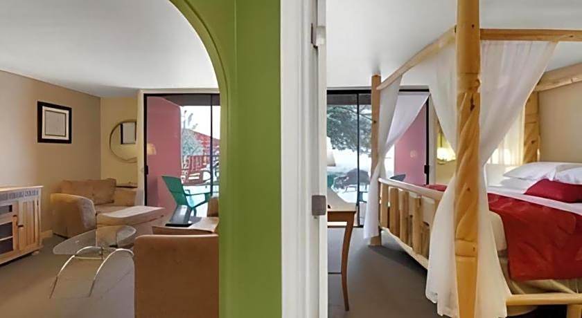 Ramada by Wyndham Monument