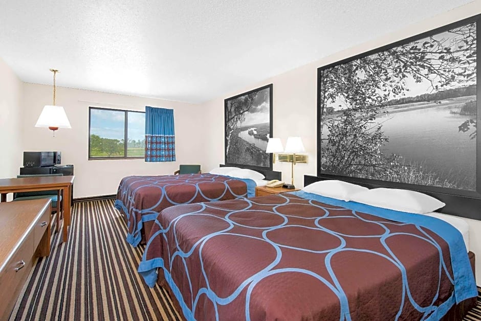 Wrangler Hotel Morris