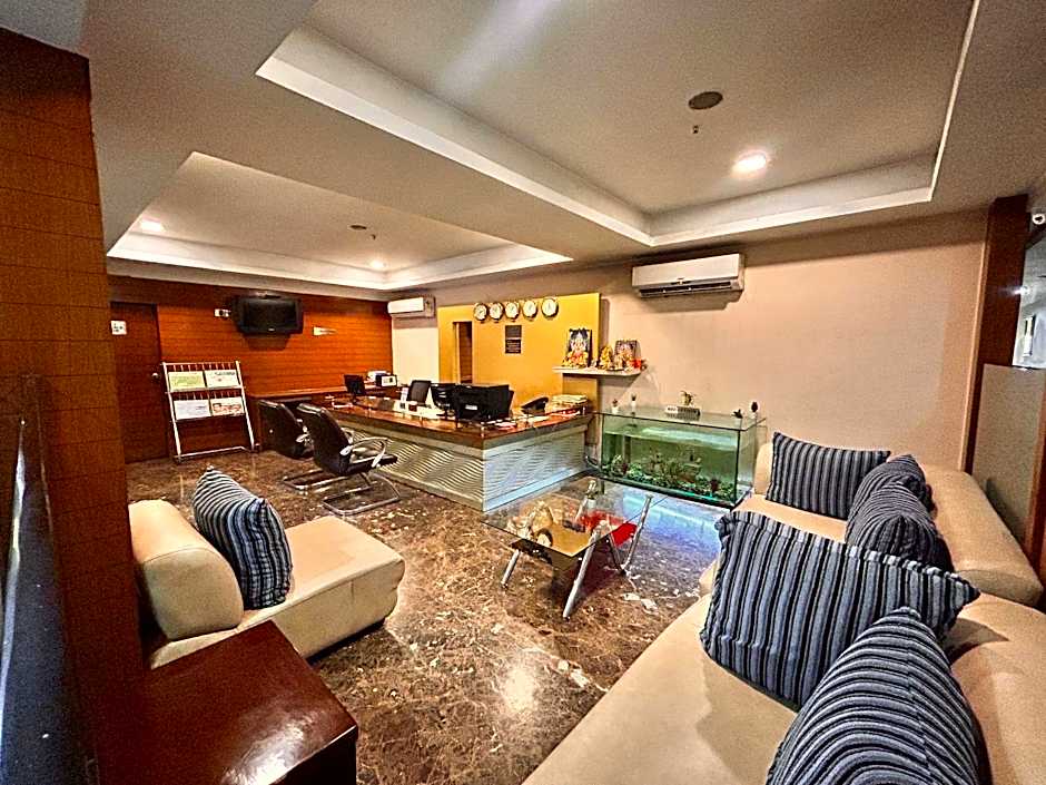 Hotel Delphi Grand Hyderabad - Hi-Tech City, Perfect for Business & Comfort